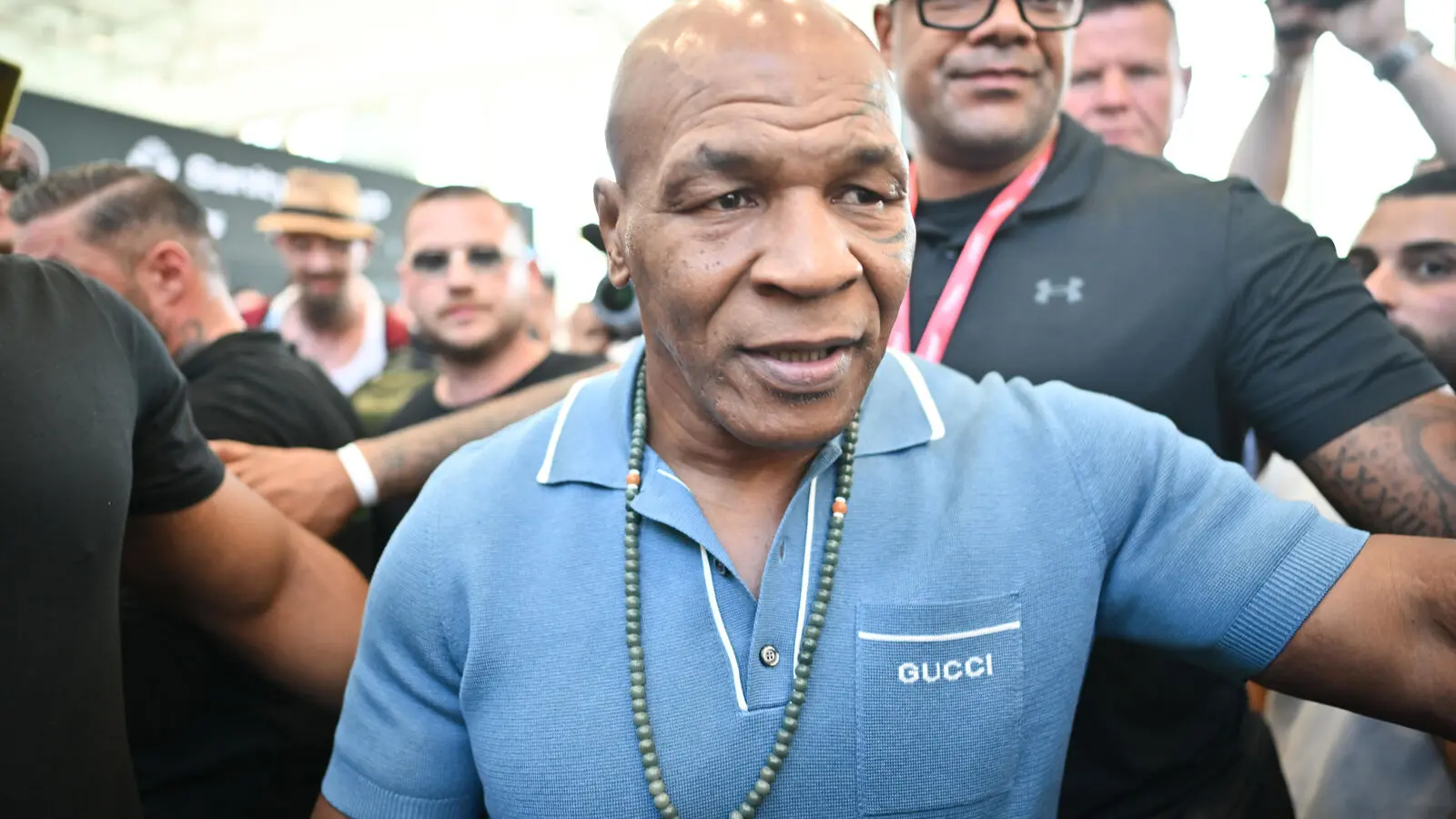 « Cela va nuire à sa santé » : la mise en garde de Tyson à Mayweather après leur accord pour un combat en 2026