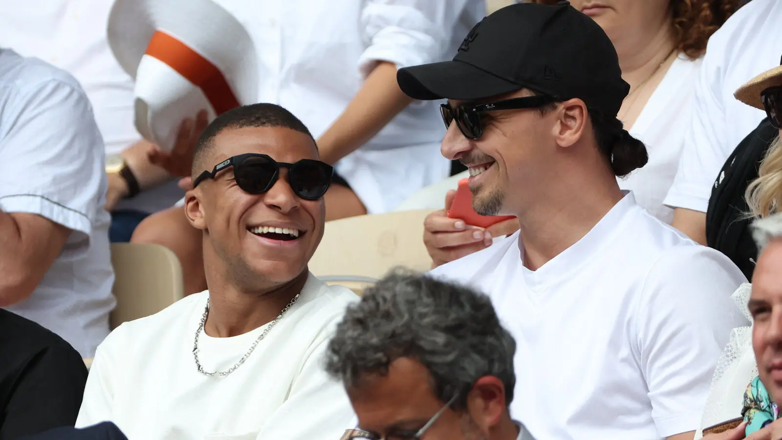 Roland-Garros : Kylian Mbappé et Zlatan Ibrahimovic côte à côte en tribunes pour la finale Djokovic-Ruud