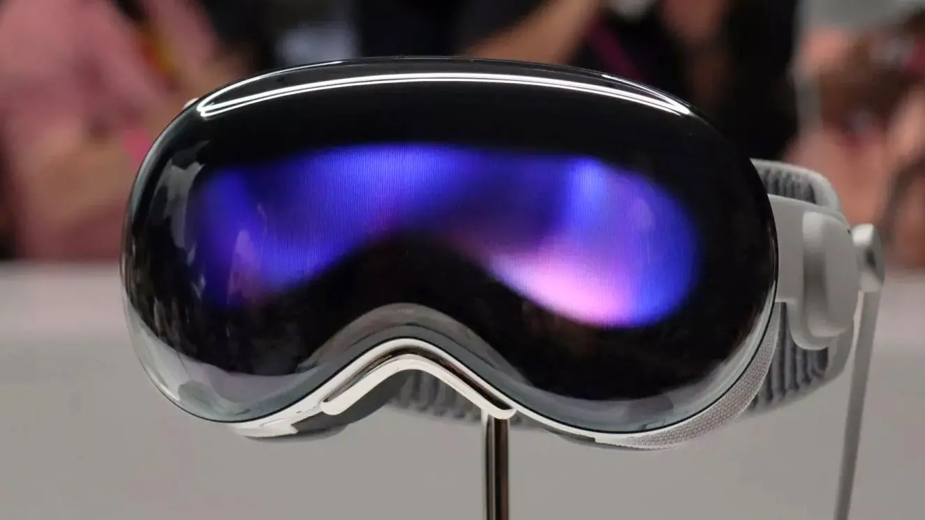 Virtual reality & augmented reality