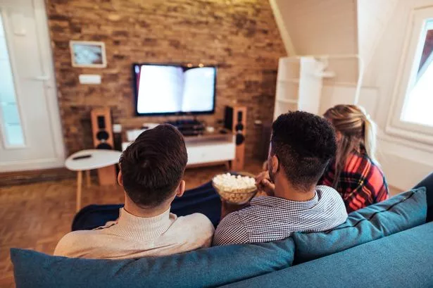 How to Evaluate Negative Potential Benefits and Advantages of Binge-Watching Movies
