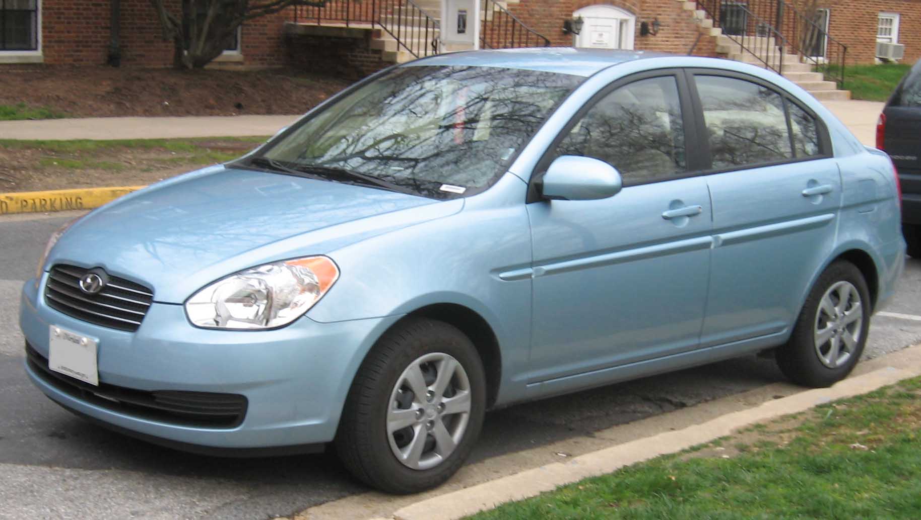 Hyundai Accent Prices Reviews Features And Specification